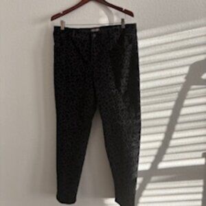 CHICO'S BLACK LEOPARD VELVET JEANS, SIZE 2 (12)